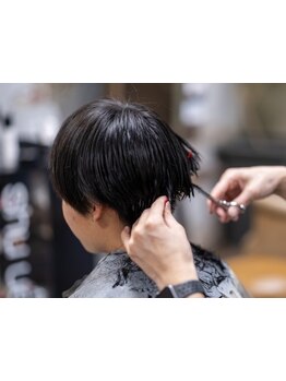 メンズカットやパーマもお任せください★スタイリングしやすくカッコ良さとお洒落さを兼ね備えたスタイルに