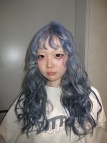 ノイル バイ キートス(neul by kiitos)&nbsp;アイスブルー×パーマ風スタイル