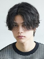 バイフィフス 原宿/表参道(by fifth)&nbsp;原宿ゆるめシャドウパーマメンズカットセンターパートウルフ