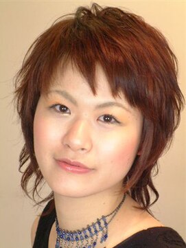 ヘアー ルーツ(HAIR ROOTS) レイヤーたっぷりの動きが出るスタイル