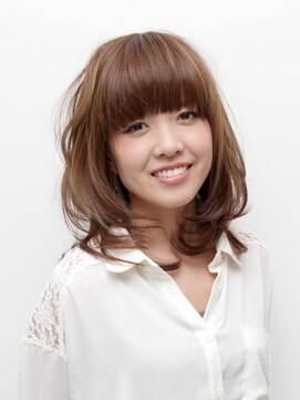 ヘアージェニック(hair genic) ラフな揺れ感のAラインミディアム