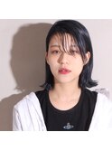 ボブ　外ハネ　ダークアッシュ　ブリーチ　前髪