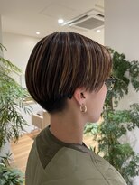 カットアンドリフレッシュ ラウム(cut&refresh Raum) やわらかカリアゲショート