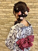 タクミフォーヘアー(TAKUMI for hair) 浴衣ダウンヘアお花アレンジ