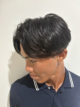 グラフ 立川(Graph.) センターパートニュアンスツーブロックメンズパーマ