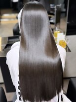 ユーザ(YUZA)&nbsp;美髪縮毛矯正×最高峰髪質改善トリートメント×グレージュ