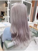 ホワイトブロンド　グレージュカラーでも美髪　ケアハイブリーチ