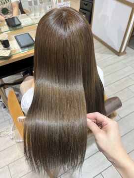 プラグ バイ ネオリーブ(plug by neolive) チェリーブラウン×髪質改善[髪質改善/縮毛矯正/韓国]J