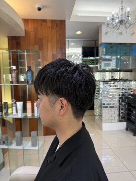 クオリス 赤塚店(QUALIS) 社会人向け◎冬マッシュ×ツーブロックで爽やか