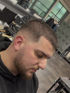 フランクスバーバーリベラルド 横浜(FRANK'S BARBER LIBERALD) メンズメンズカットブリーチR