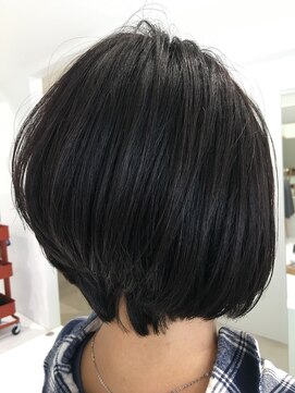 リラックスヘアーサロン ワッカ(Relax Hair Salon WAKKA) 前下がりボブ