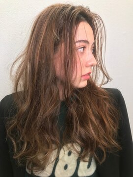 ステア メゾン(stir maison) 透き通る大人可愛いロングヘア☆MAKOTO