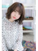 透けバンググレイアッシュなみなみウェーブくせ毛風ふわミディb1