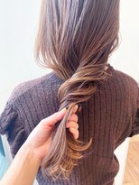 ケーツー あべのキューズモ－ル店(K-two)&nbsp;ナチュラルハイライトカラー*デザインカラー*大人ロング[天王寺]