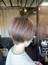 ヘアーエヌプラス (HAIR N+) イメチェン・エアリーマッシュ＆ホワイト系カラー