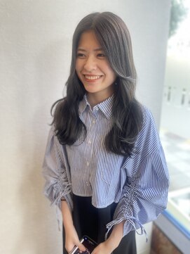 ムエベ(MUEBE) 透明感◎オリーブグレージュカラー+くひれヘア