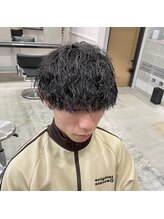 【強めのパーマでも薬剤選定でダメージを少なくできます！】