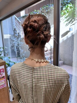 ジェノ(JENO by apish) 切りっぱなしボブ/エアリーロング/美髪/タイトアレンジ