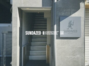 SUNDAZED【サンデイズド】