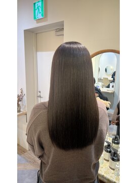 アンド ラ ブランシュ(&.La Blanche) ワンレン/黒髪カタログ/ネビージュ/小顔/髪質改善