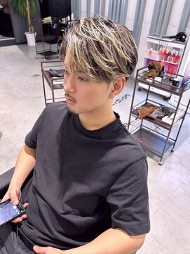 メンズサロン キング 梅田店(Men’s salon K!ng) 波巻きツイストスパイラルパーマ/フェザーパーマ/眉毛/メンズ