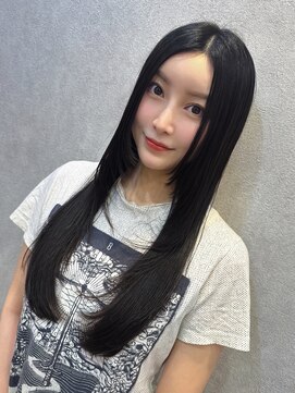 ロンド フィーユ(Lond fille) 担当平川☆縮毛矯正で広がる髪を抑えてしっとりまとまる美髪へ