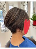 ショートヘア