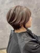 ラビマーニ 箕面店(Labimani)&nbsp;白髪ぼかしアンブレラカラー×ショートヘア【40代】