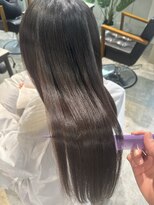 ワン(One...) 艶さらロング
