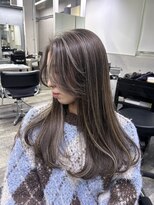 レディアル 大宮(REDEAL)&nbsp;外国人風バレイヤージュ/ハイライト/白髪ぼかし