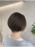 ショートボブ×透明感カラー