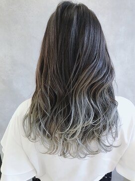 ムウ 難波(MOU) ハッシュカットフルバング似合わせカットレッドブラウン20代30代