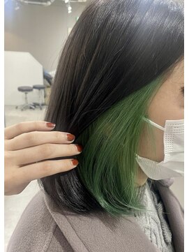 リグ 横浜(Lig.) ケアブリーチハイトーンペールグリーンインナーカラー