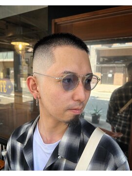 カムレイドフォーライフ(COMRADE 4 LIFE) バズ　担当西村