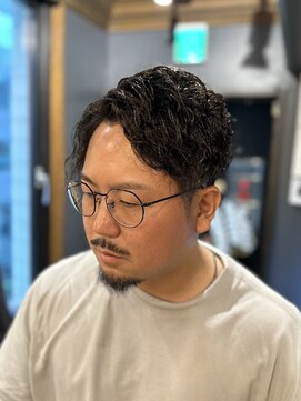 銀座 シノ 本店(shino) 【銀座理容室】刈り上げ　ツイストスパイラル ハードパーマ