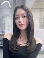 フィヴェント(Fivent)&nbsp;さりげないレイヤーカットが取り入れやすい★骨格診断イメチェン