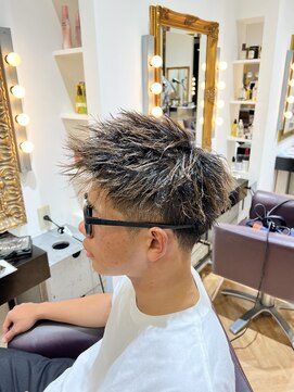 コワファースト  させぼ五番街店(COIFF1RST) アップバング×ブリーチパーマ☆