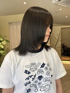 イーズ(ease.) オリーブグレージュ/レイヤーカット