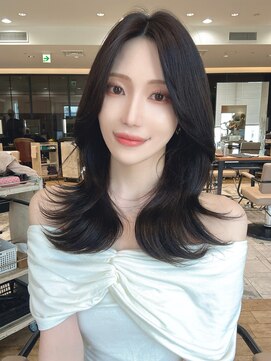 アフロート ルヴア(AFLOAT RUVUA) AFLOAT RUVUA【伊藤 潤】レイヤーカット/前髪なし/くびれヘア