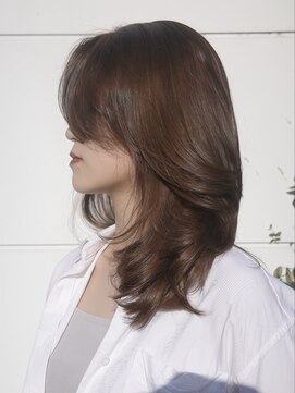 ビュートリアム 福岡(BEAUTRIUM) 大人のレイヤーカット/外国人風ミディアム