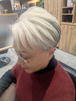 コティ(Kotii)&nbsp;大人女性の憧れ★グレイヘアの魅力♪