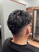 スタンドバーバー 柏(STAND BARBER) MEN’S HAIR/波巻きツイストスパイラル/リバースセンターパート