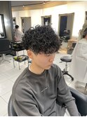 プードルパーマ　スパイラルパーマ　マッシュ　眉毛