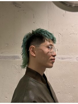 フランクスバーバーザスタンド(Frank’s barber the stand) MEN’S/リバースセンターパート/ニュアンスパーマ/飯田橋T
