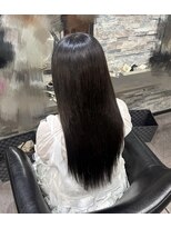 ビゼ 梅田(BIZE)&nbsp;暗髪×ロングでイメチェン