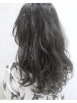 ヘアーアンドアトリエ マール(Hair&Atelier Marl) 【Marl外国人風スタイル】ネイビーアッシュのふわふわセミディ