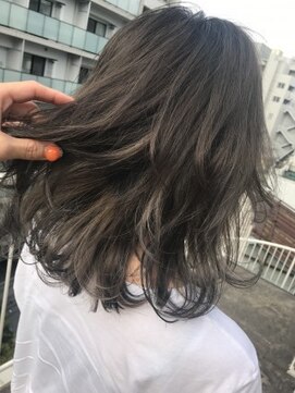 ジーナ(XENA) インナーメッシュグレージュ