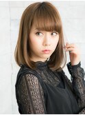ほんのり前下がりなショートボブ