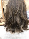 透明感たっぷりミディアムボブ