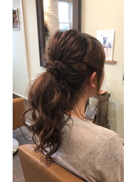 カシェット(Cachette) ヘアアレンジ
